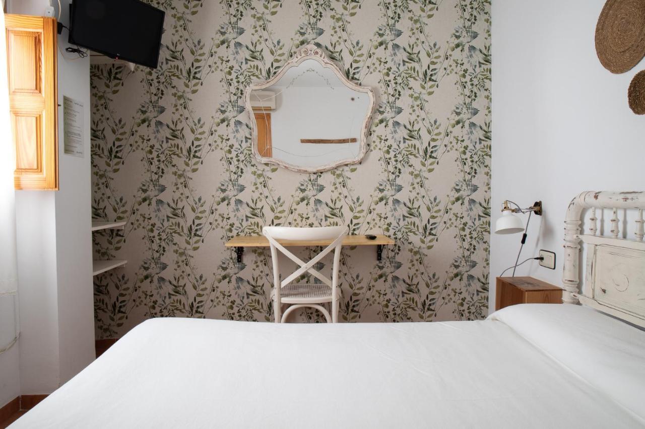 Hostal El Pozo Чулиля Екстериор снимка