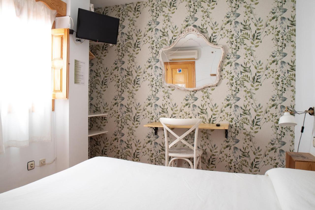 Hostal El Pozo Чулиля Екстериор снимка