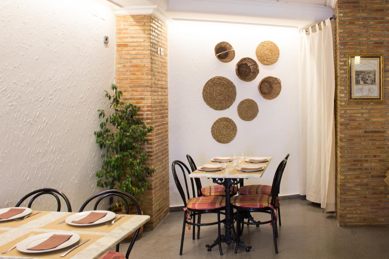 Hostal El Pozo Чулиля Екстериор снимка